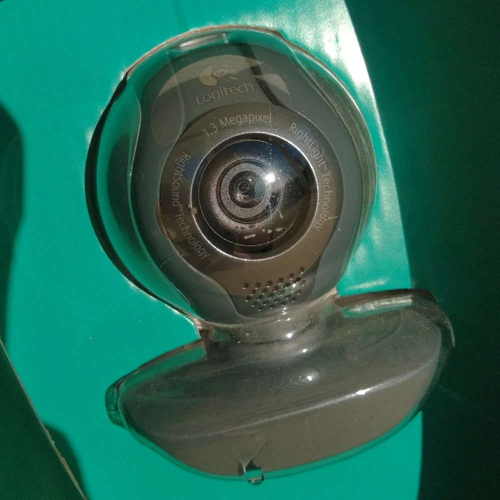 Logitech 1.3-MP Webcam C500